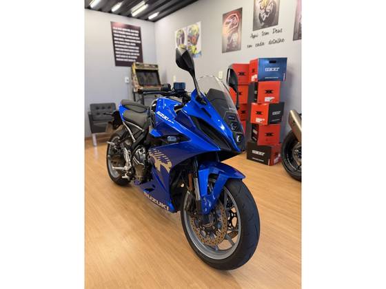SUZUKI GSX-8R SUZUKI GSX-8R